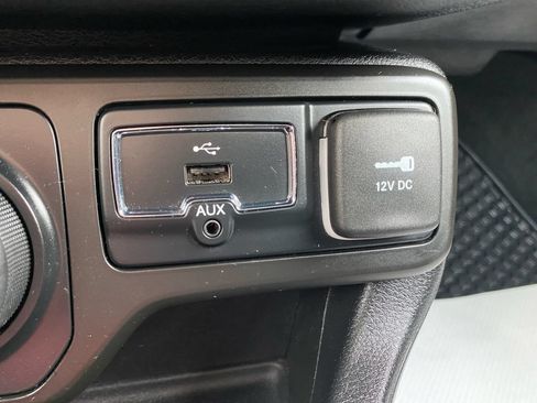 Certified 2018 Jeep Renegade Trailhawk w/ Cold Weather Group II AWD/4WD image 41