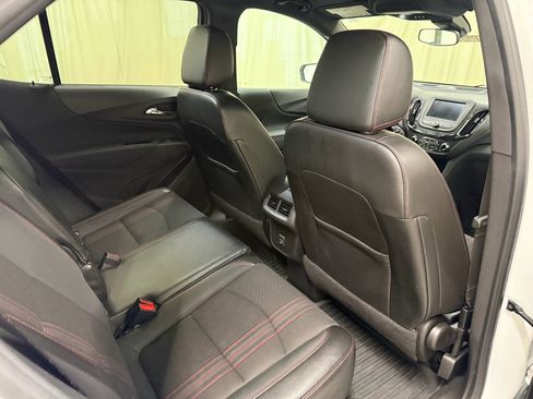 Certified 2022 Chevrolet Equinox RS FWD image 22