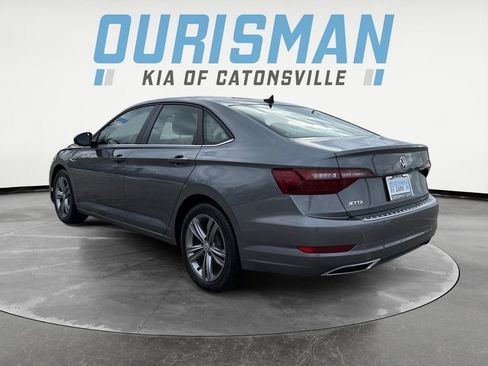 Used 2020 Volkswagen Jetta R-Line w/ R-Line Cold Weather Package image 4