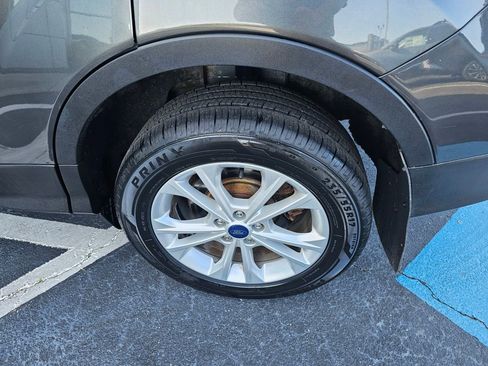 Used 2018 Ford Escape SEL image 9