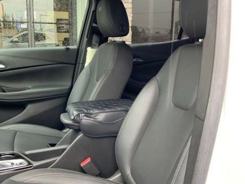 Used 2024 Buick Encore GX Sport Touring w/ Experience Buick Package AWD/4WD image 9