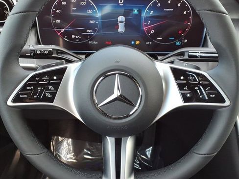 New 2026 Mercedes-Benz GLC 300 GLC 300 image 8