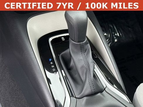 Used 2025 Toyota Corolla LE FWD image 22