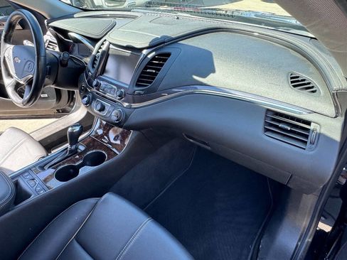 Used 2015 Chevrolet Impala LTZ image 18