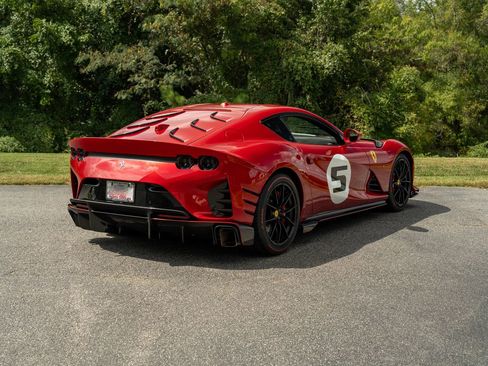 Certified 2023 Ferrari 812 Competizione image 7