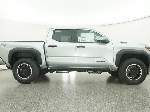 New 2025 Toyota Tacoma TRD Off-Road image 27