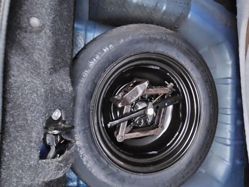 Used 2014 Dodge Avenger SXT image 30