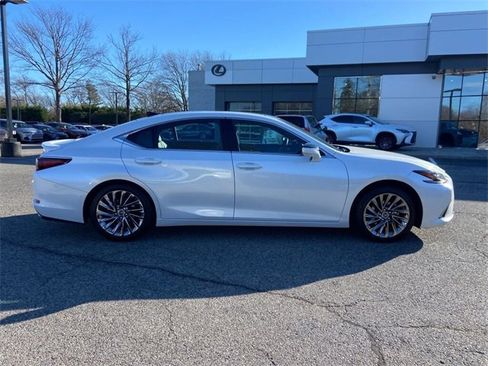 Certified 2024 Lexus ES 350 Ultra Luxury image 4