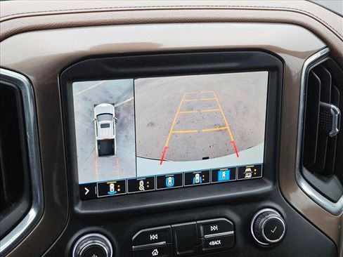 Used 2020 Chevrolet Silverado 1500 High Country w/ Technology Package image 14