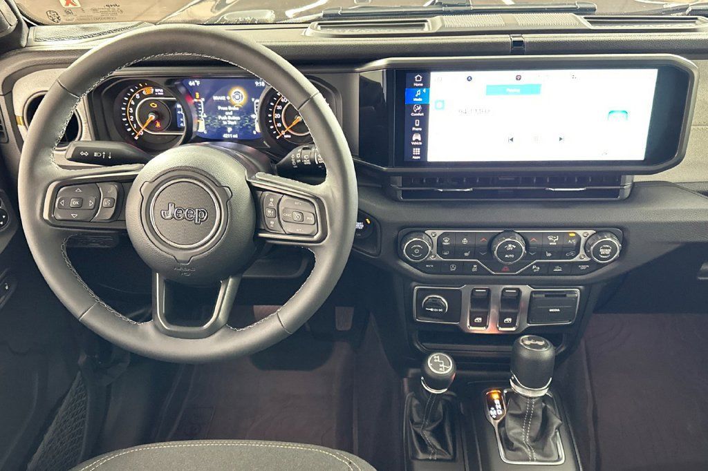Used 2026 Jeep Wrangler Sport AWD/4WD image 16