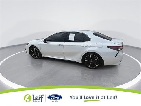 Used 2023 Toyota Camry XSE image 7