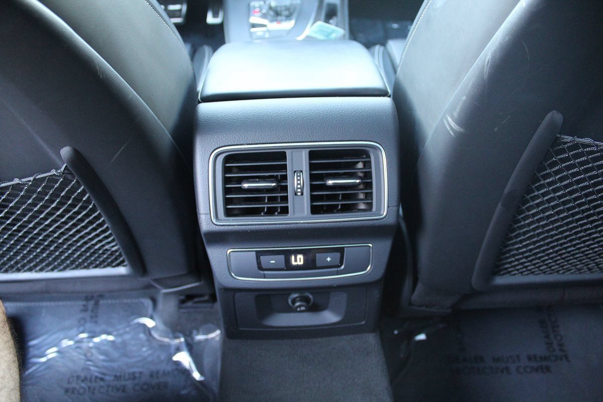 Used 2018 Audi SQ5 Premium Plus AWD/4WD image 29
