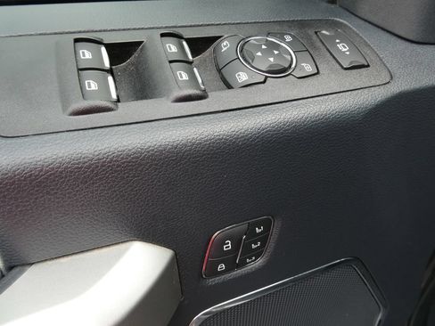 Used 2022 Ford F250 Lariat w/ Black Appearance Package AWD/4WD image 23