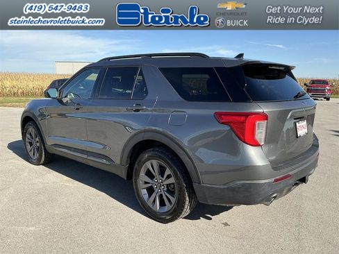 Used 2023 Ford Explorer XLT w/ Equipment Group 202A image 6