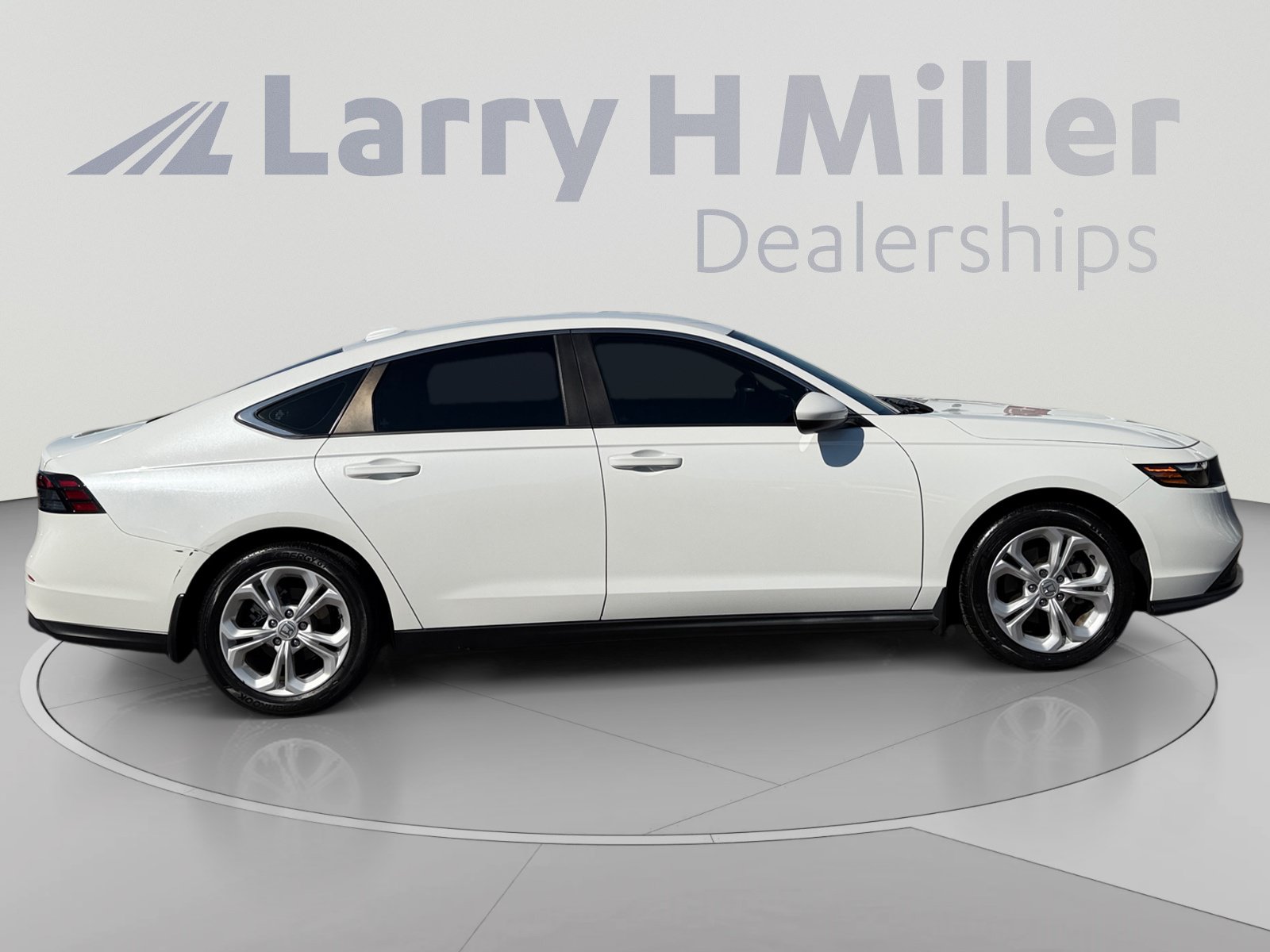 Used 2024 Honda Accord LX image 6