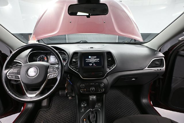 Used 2019 Jeep Cherokee Sport w/ Cold Weather Group AWD/4WD image 19