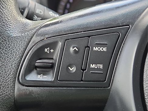 Used 2013 Kia Forte EX FWD image 17