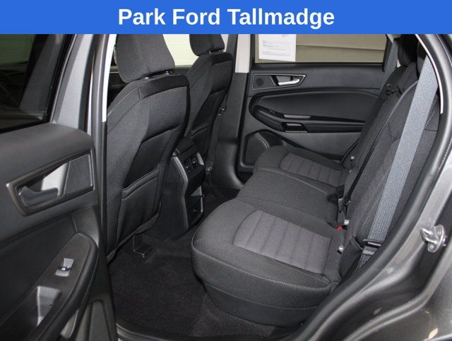 Used 2022 Ford Edge SE w/ Black Appearance Package AWD/4WD image 24