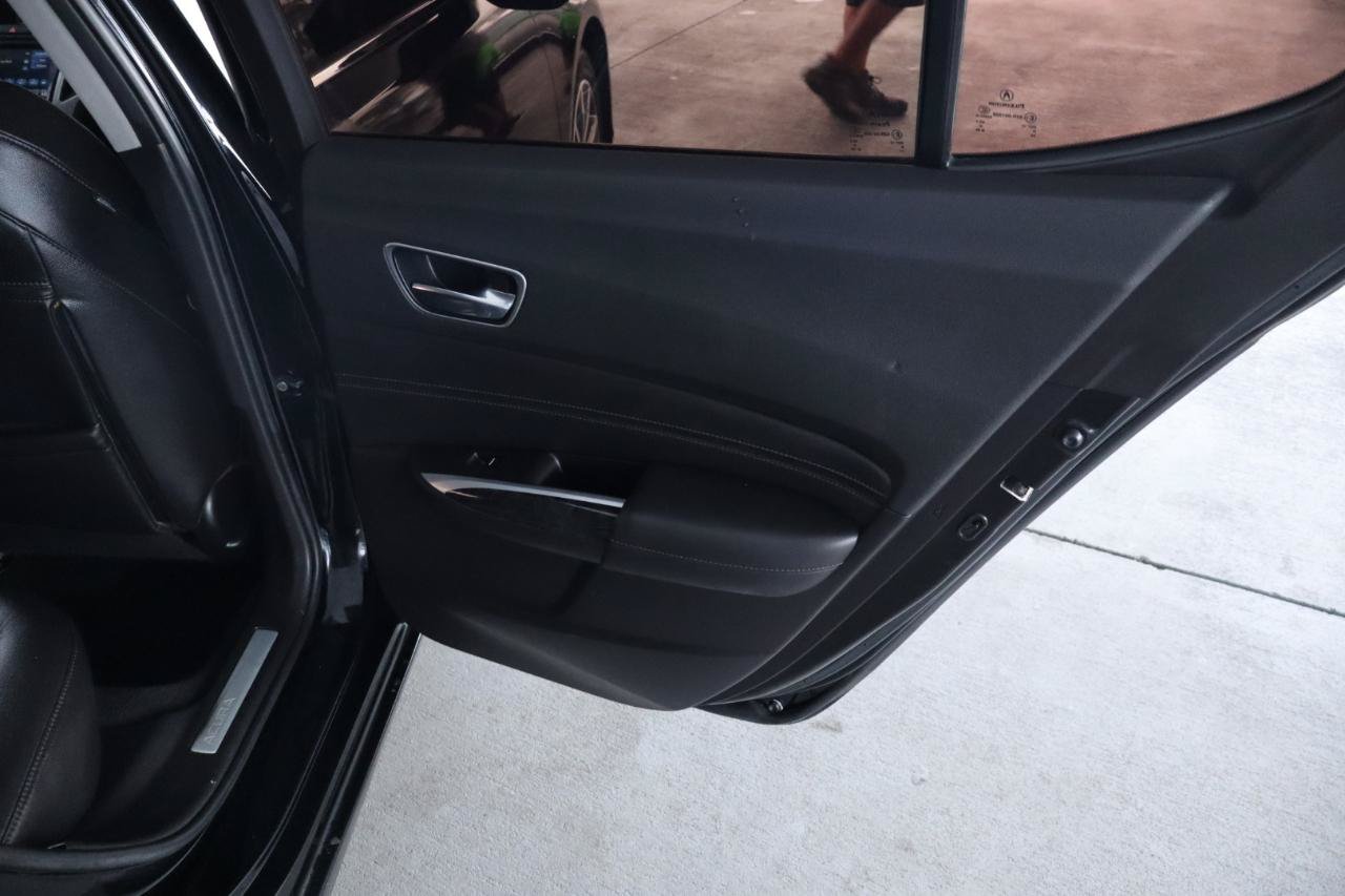 Used 2020 Acura TLX FWD image 33