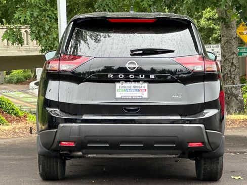 New 2026 Nissan Rogue SV AWD/4WD image 7