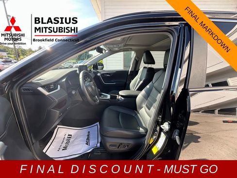 Used 2023 Toyota RAV4 Limited image 20