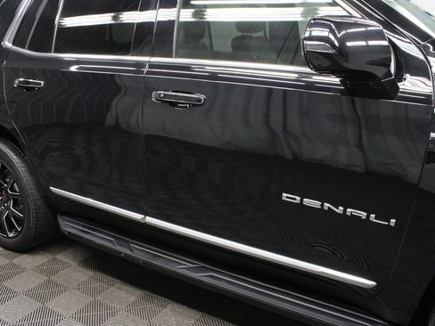 Used 2023 GMC Yukon Denali w/ LPO, Floor Liner Package AWD/4WD image 39