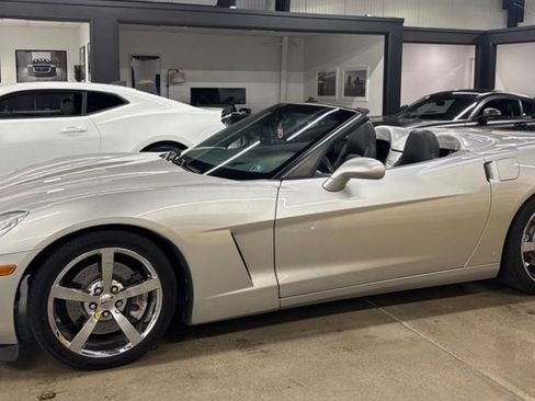 Used 2008 Chevrolet Corvette Convertible w/ Preferred Equipment Group RWD image 1