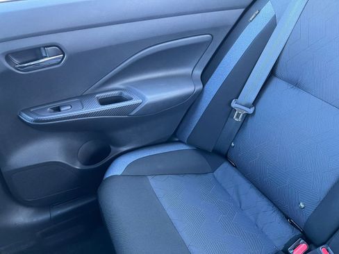 Used 2025 Nissan Versa SV FWD image 37