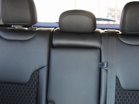 Used 2020 Jeep Compass Latitude image 27