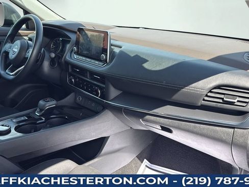 Used 2023 Nissan Rogue S AWD/4WD image 42