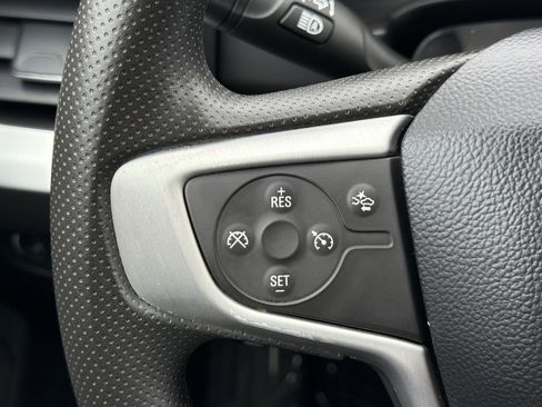 Used 2023 GMC Terrain SLE image 11