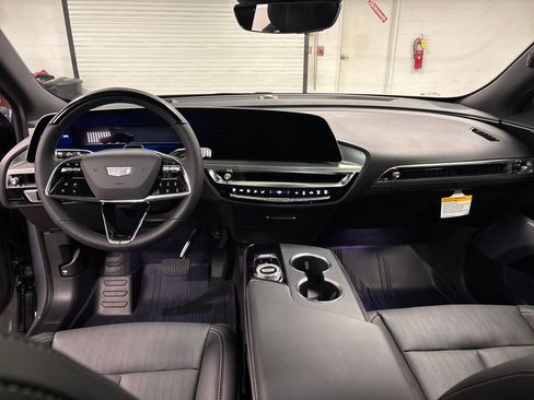 New 2026 Cadillac Lyriq Premium Luxury image 24