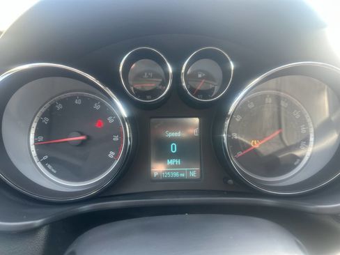 Used 2012 Buick Regal Leather image 9