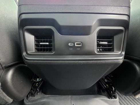 Used 2025 Chevrolet Silverado 1500 LT AWD/4WD image 67