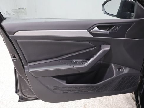 Used 2025 Volkswagen Jetta Sport FWD image 12