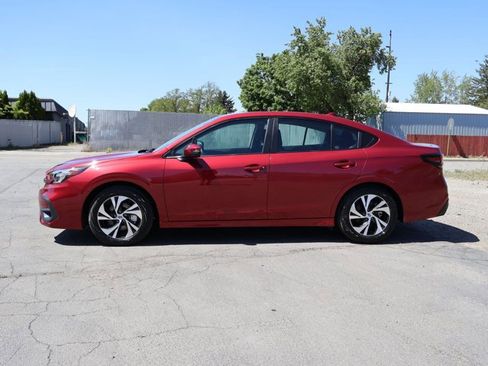 Used 2025 Subaru Legacy Premium AWD/4WD image 9