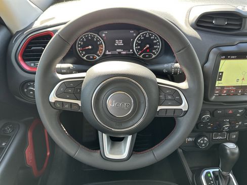 Used 2023 Jeep Renegade Trailhawk image 23