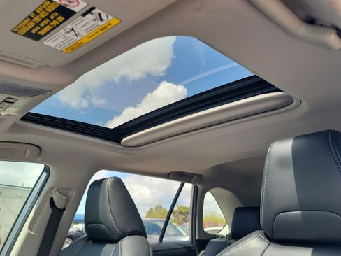 Used 2019 Toyota RAV4 XLE Premium image 37