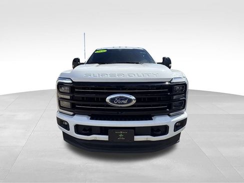 Used 2026 Ford F350 Platinum w/ FX4 Off-Road Package AWD/4WD image 4