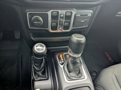 Certified 2020 Jeep Gladiator Sport image 13