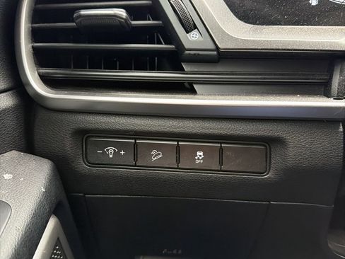 Used 2023 Kia Telluride S image 21