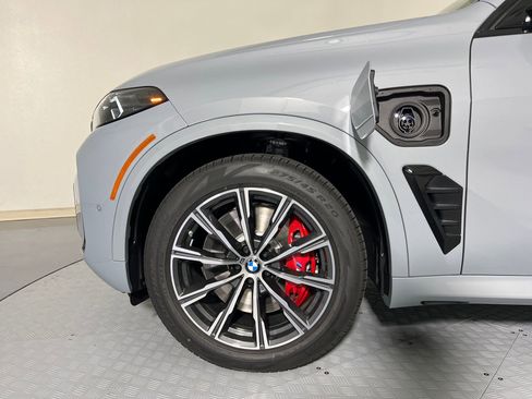 Used 2026 BMW X5 xDrive50e image 10