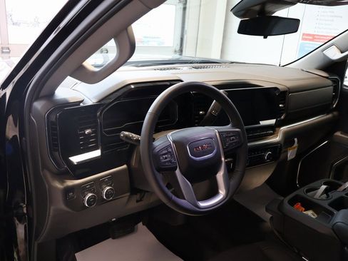 Used 2025 GMC Sierra 1500 Elevation image 25