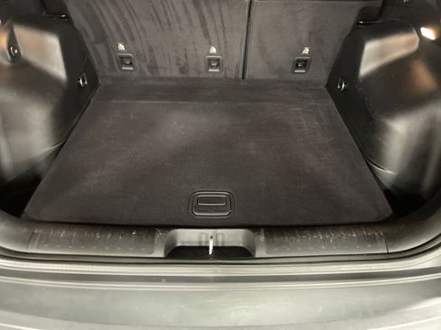 Used 2019 Jeep Cherokee Limited w/ Trailer Tow Group image 13