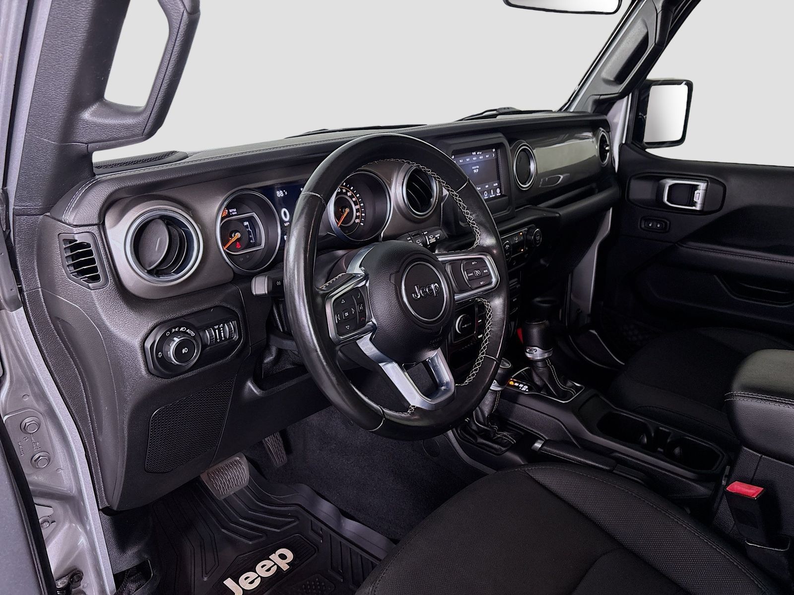 Used 2020 Jeep Wrangler Unlimited Sahara AWD/4WD image 9