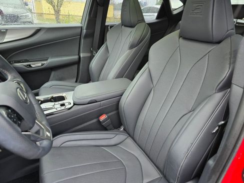 Used 2025 Lexus NX 350 F Sport image 21