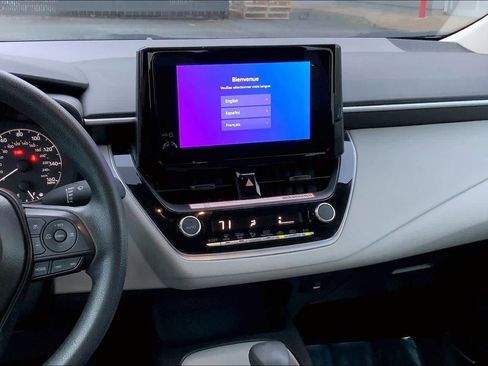 Used 2025 Toyota Corolla LE w/ Convenience Package image 7