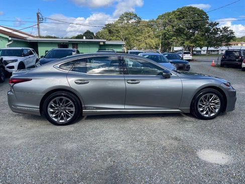 Used 2018 Lexus LS 500h AWD image 9