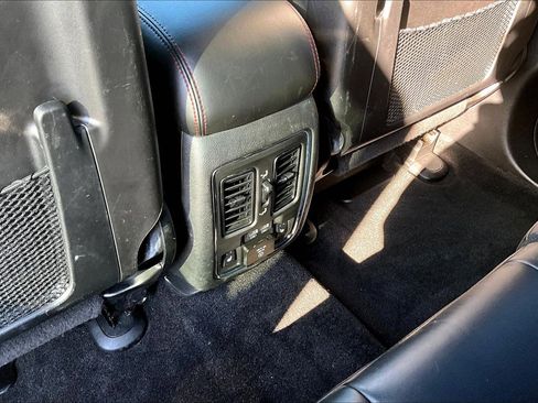 Used 2021 Jeep Grand Cherokee Trailhawk w/ Trailhawk Luxury Group image 10