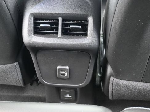 Used 2022 Chevrolet Equinox Premier FWD image 41